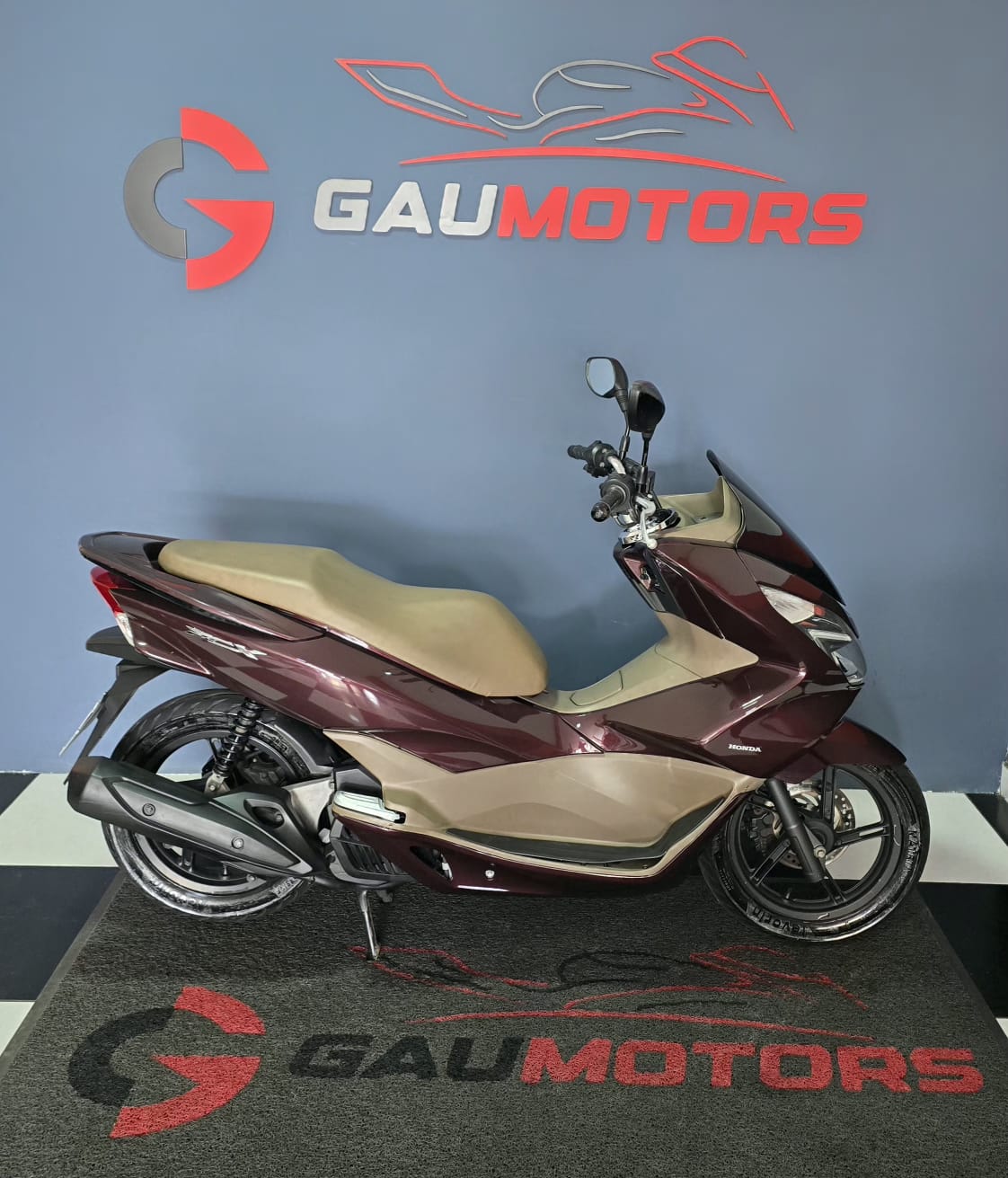 Honda PCX 150 DLX 2018 seminova na GauMotors